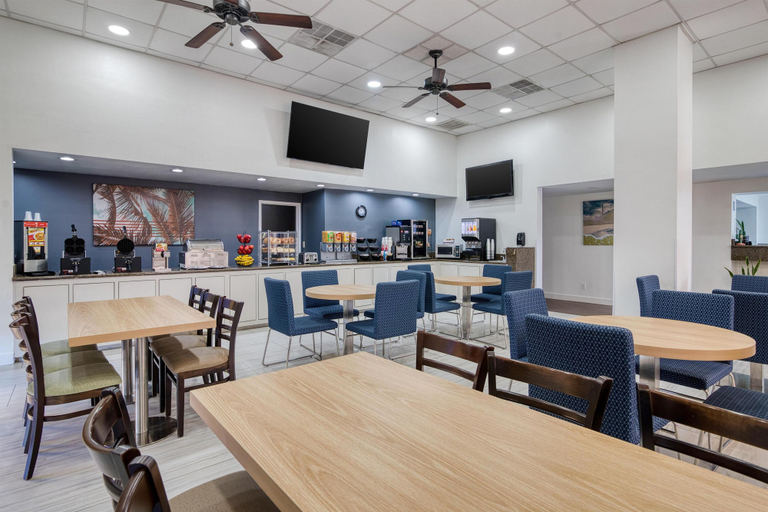 Food & Drinks 5, Best Western Of Walterboro, Colleton