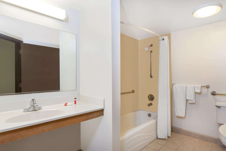 Bathroom 4, Super 8 by Wyndham Harrisburg Hershey West, Dauphin