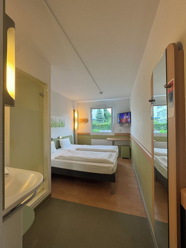 Bedroom 2, Hotel Stay Inn Köln Leverkusen City, Leverkusen
