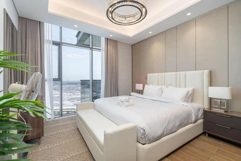 Room 2, Fabulous and Spacious 2BR in Nobles Tower, Dubai