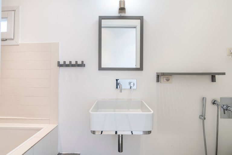Room 5, Laura 10 in Firenze With 1 Bedrooms and 1 Bathrooms, Florence