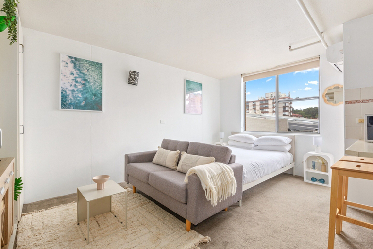 Room 2, Bondi Studio Walk to Beach & Cafes, Sydney