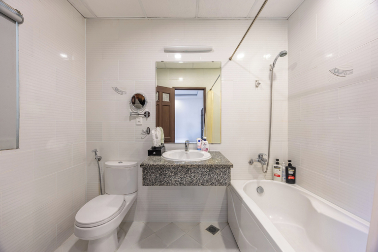 Bathroom 4, A25 Premium Hotel - 29 Bui Thi Xuan, District 1