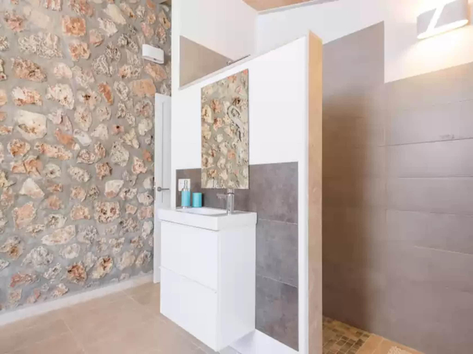 4, Son Vador - Villa With Private Pool. Free Wifi, Baleares