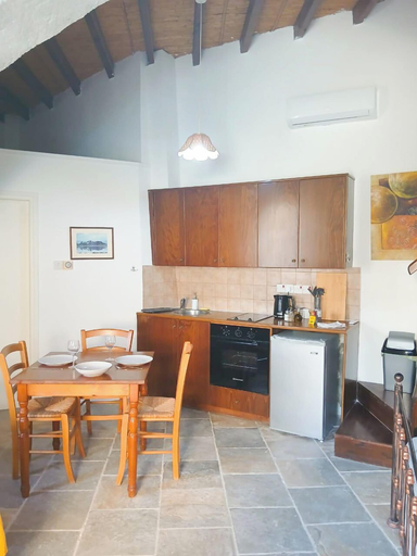 Private kitchen 4, Traditional Cozy Retreat, Larnaca