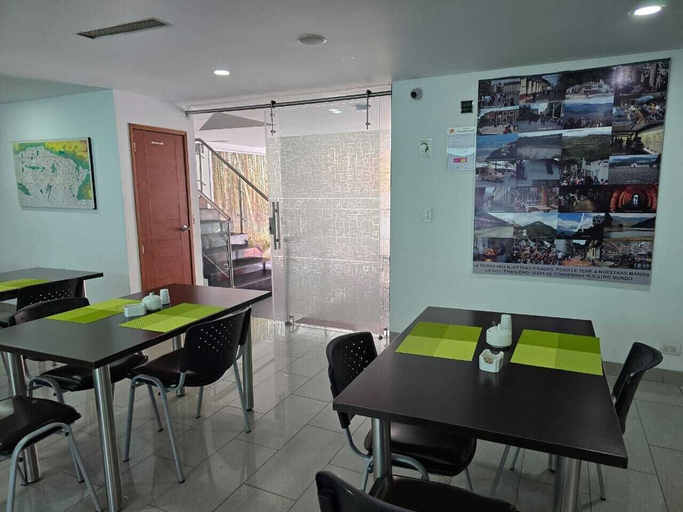 Food & Drinks 5, Hotel Castellana 100, Santafé de Bogotá
