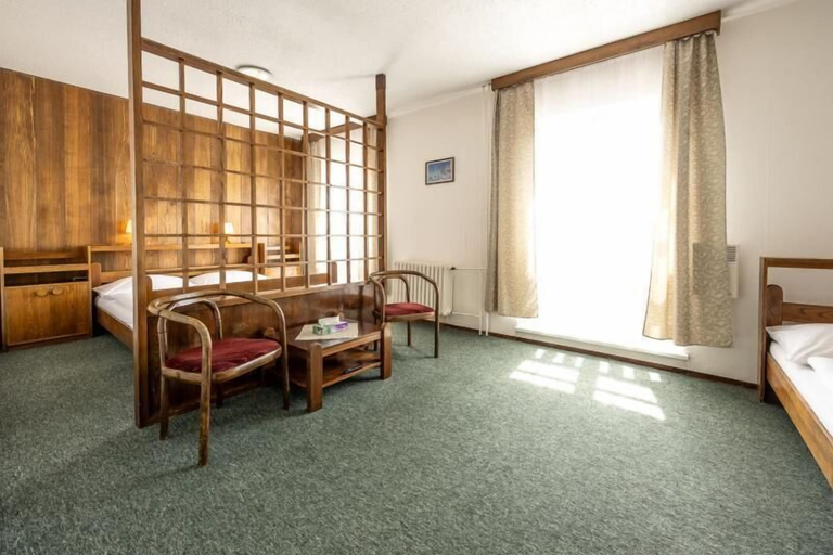 Room 5, Hotel Tanečnica, Vsetín