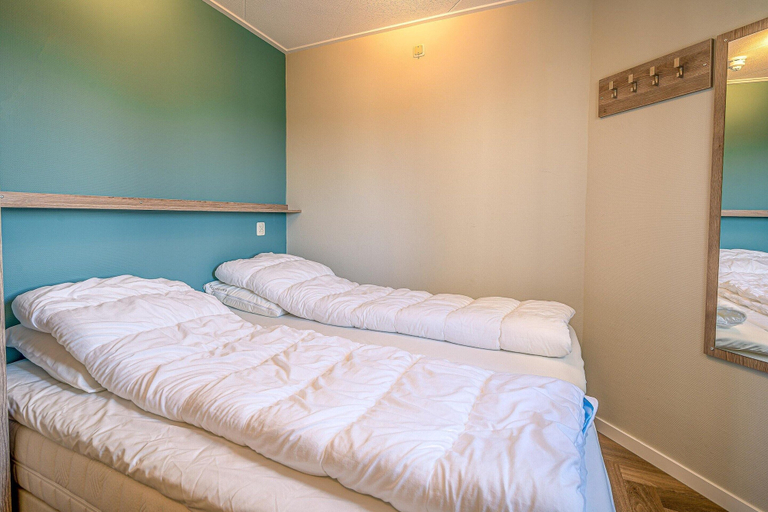 Room 5, Nice apartment near the center of De Koog, Texel