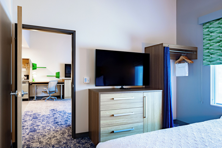 Bedroom 4, Home2 Suites By Hilton Kalamazoo Southeast, Kalamazoo