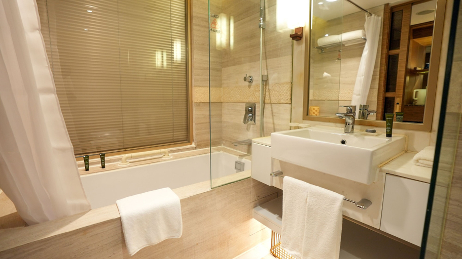 Bathroom 5, Beijing Asia Hotel, Beijing