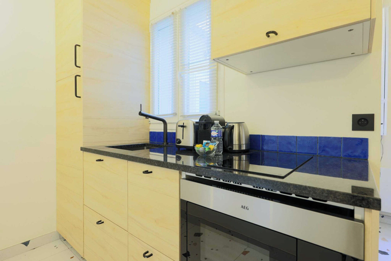 Private kitchen, Cozy Apartment - 1br/2p - Montmartre, Paris