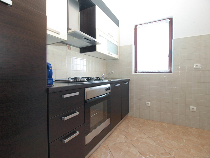 Others 4, Apartment 762, Medulin