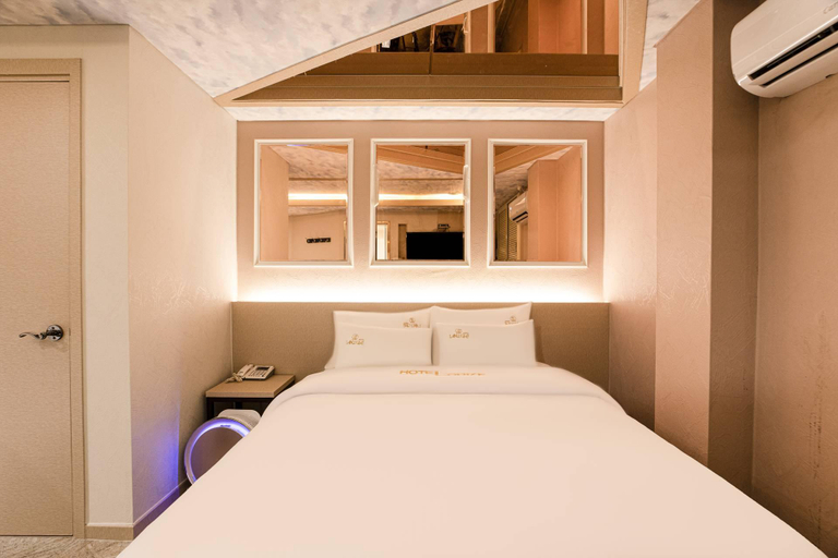 Bedroom 2, Jamsil Louize, Songpa