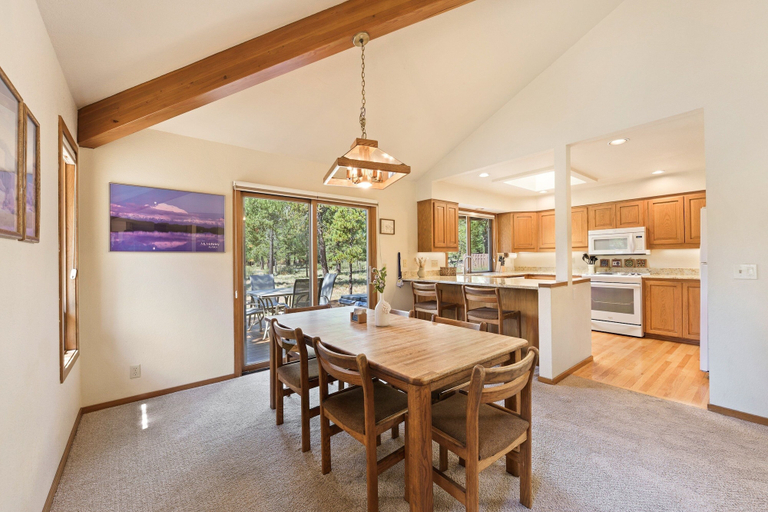 Dining 4, Tokatee 1 3 Bedroom Home, Deschutes