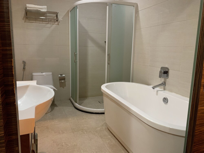 Bathroom 5, Sento Hotel, Keningau