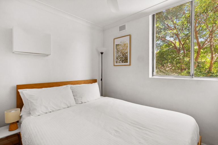 Room 4, Stylish Studio in the Heart of Vibrant Surry Hills, Sydney