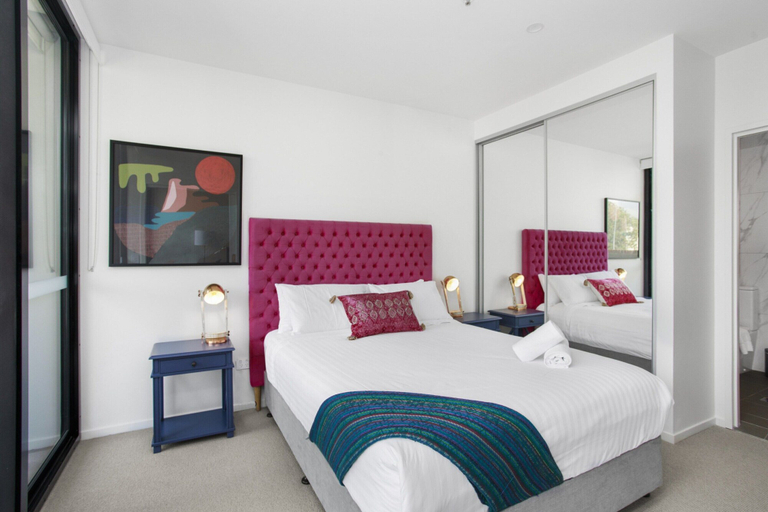 Room 2, Boutique Unit With Huge Terrace Near Cafes & Shops, Canberra