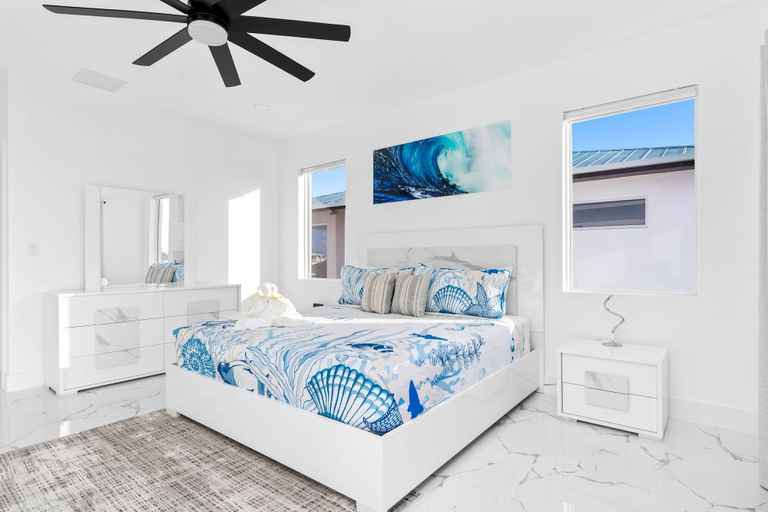 Room 5, Copa D Oro 835 in Marathon, Monroe