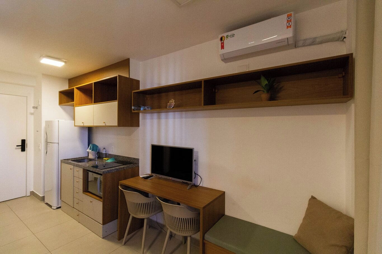 Room 2, Apto em Pinheiros c Piscina Academia e Smartlock, São Paulo