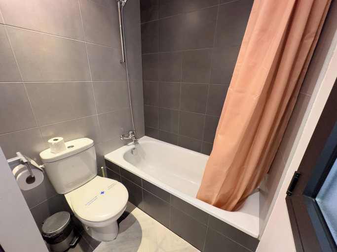 Bathroom 3, Apartamentos La Solana 3000, Pyrénées-Orientales