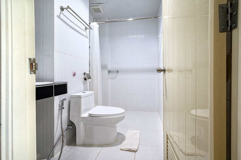 Bathroom, The Beach at Klong Muang, Mueang Krabi