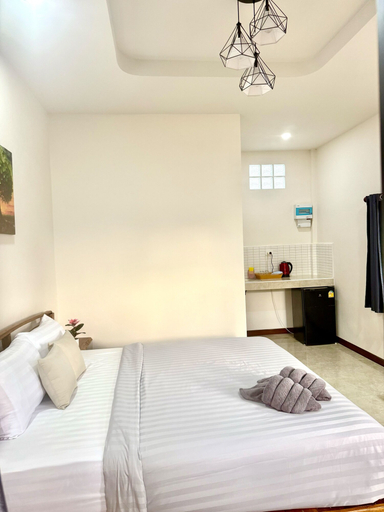 Bedroom 4, Asama Bungalow, Ko Lanta