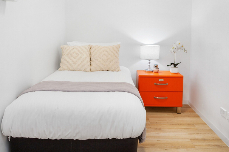 Room 2, Spacious 2-bed Unit With Balcony Next to The Gabba, Brisbane