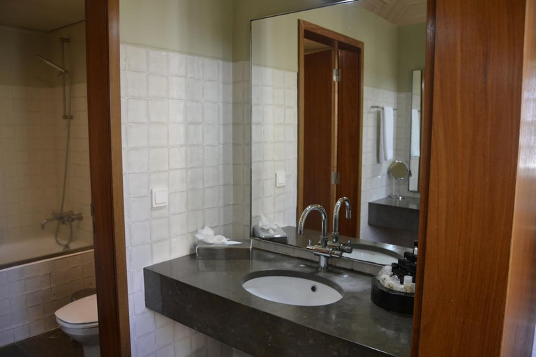 Bathroom 4, Pousada Forte Angra do Heroísmo, Angra do Heroísmo