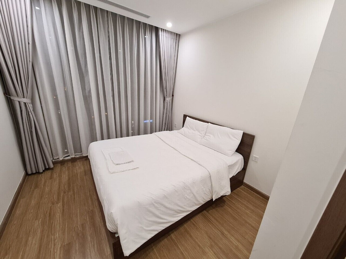 Bedroom 2, Canh Apartment in Vinhome Skylake, Từ Liêm