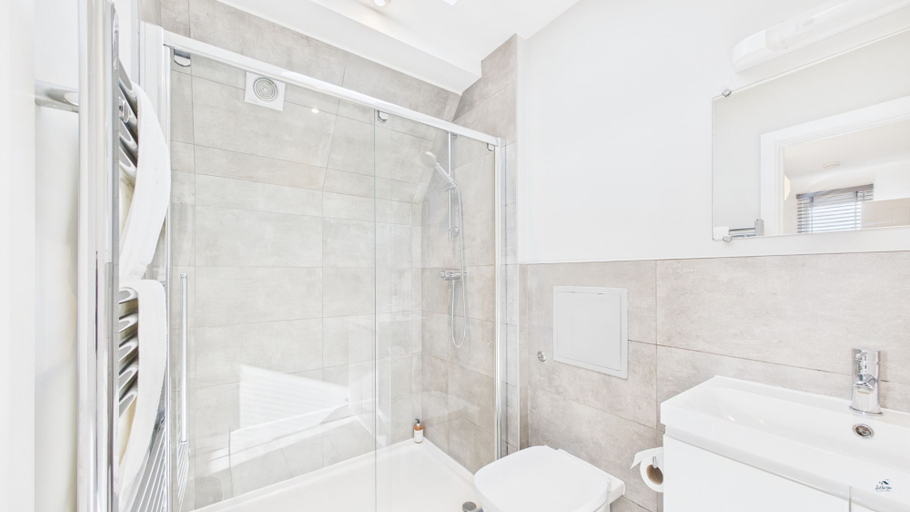 Room 3, Union Road Where Coastal Calm Meets Conscious Living, Isle of Wight