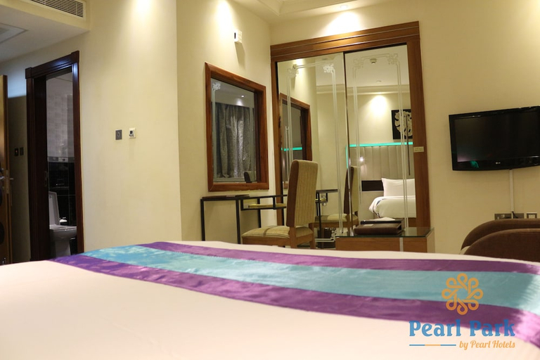 Bedroom 4, Pearl Executive Hotel Apartments, Dubai