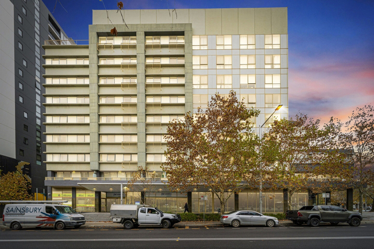 Exterior 4, Central ACT Studio With Indoor Pool and Gym, Canberra