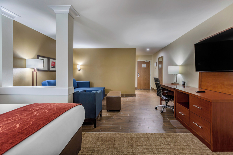 Bedroom 3, Comfort Suites Bowling Green Southeast, Warren