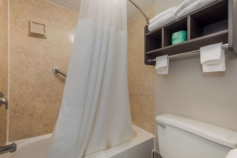 Bathroom 4, Quality Inn Charleston - West Ashley, Charleston