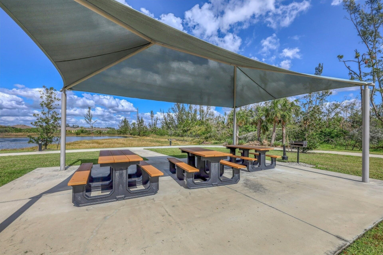Outdoor dining 2, Punta Gorda 2 Bedroom Home Dog Friendly! 2 Home, Charlotte