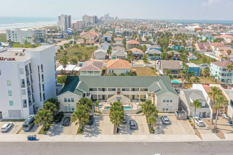 Aerial view 4, Sun Dancer 5 2 Bedroom Condo by RedAwning, Cameron