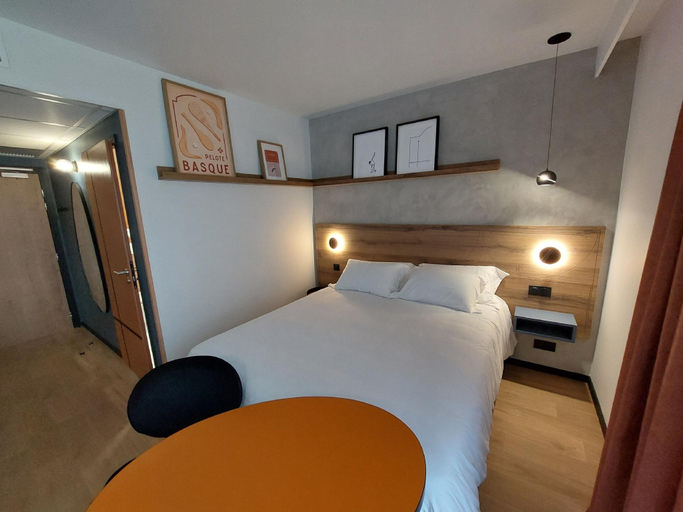 Bedroom 3, Kyriad Dax - Saint-Paul-les-Dax, Landes