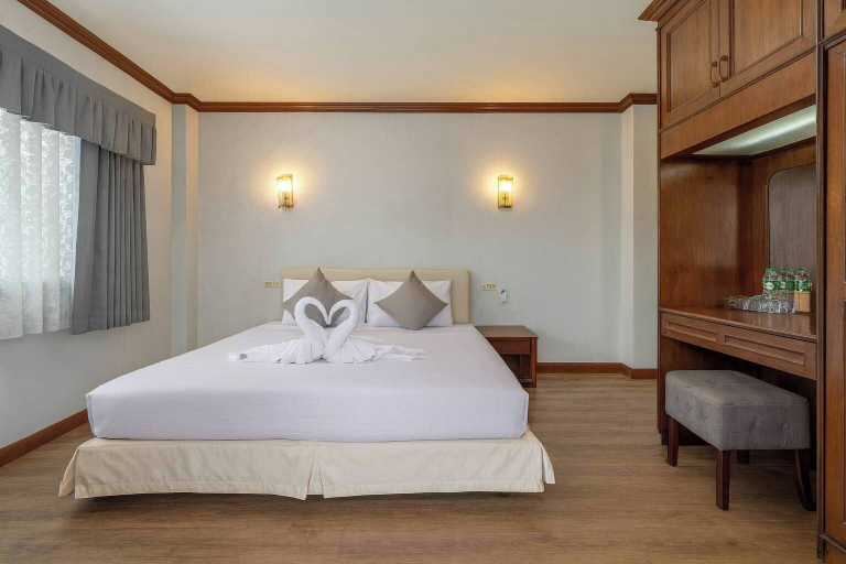 Bedroom 2, Break Point Patong Hotel, Phuket Island