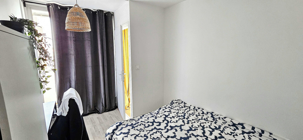 Room 2, Private Room in a Shared Flat - Villeurbanne, Rhône