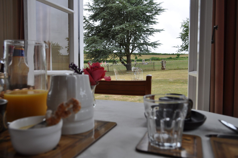 Food & Drinks 4, Lower Bryanston Farm, Dorset