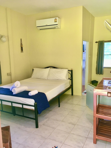 Bedroom 3, TP Hut Bungalows, Koh Chang