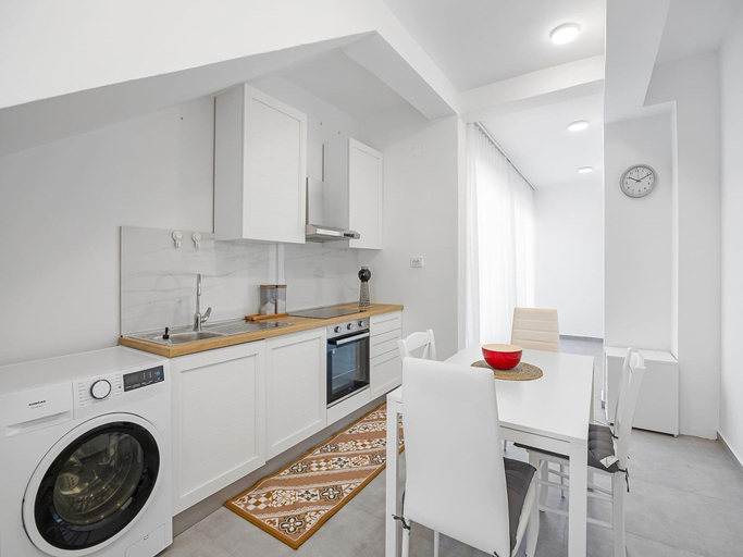1, Apartment with shared garden in Banjol, Lopar/Supetarska Draga