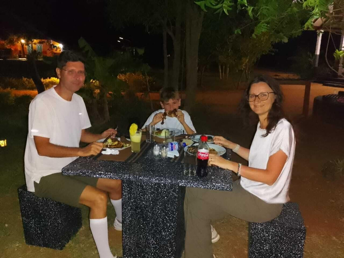 Food & Drinks 4, Tiara Elephant Lodge, Palugaswewa