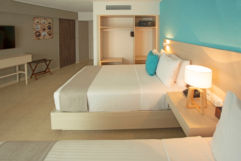 Bedroom 3, Hotel Amares Acapulco, Acapulco de Juárez