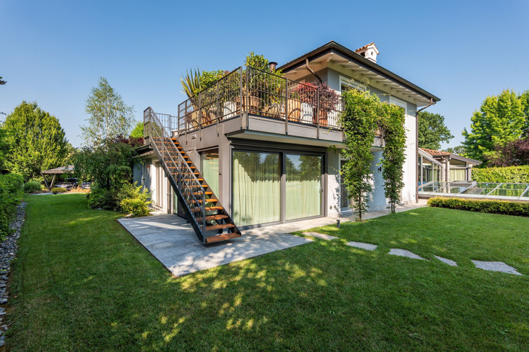 Room 2, Luxury Golf Villa II, Novara