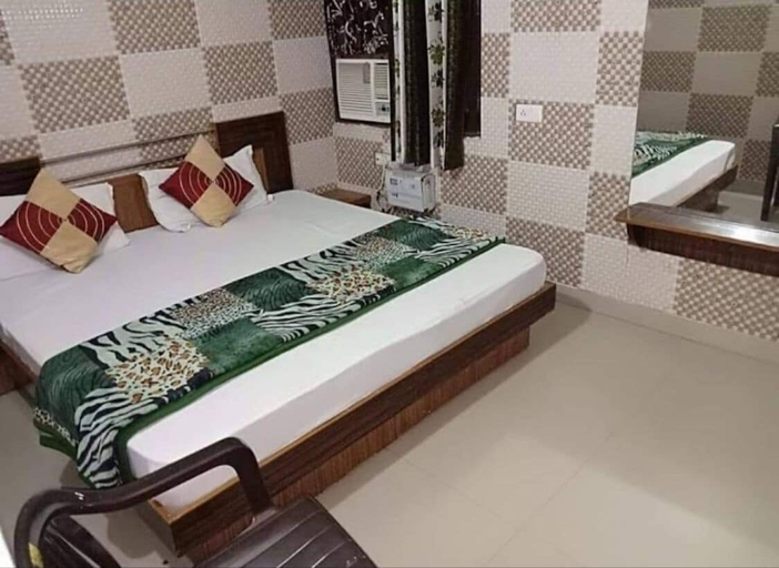 Bedroom 1, Hotel Bharat Residency, Amritsar