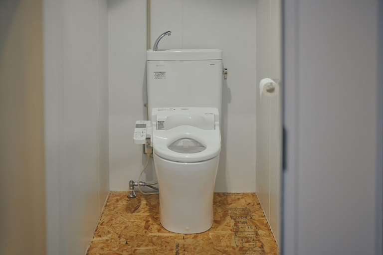 Bathroom 3, Common de - Hostel & Bar, Fukuoka
