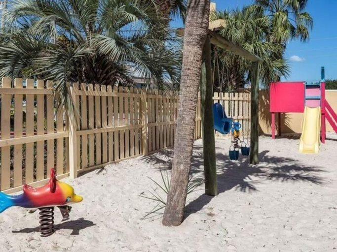 Children's area, Summer House 406B, Baldwin