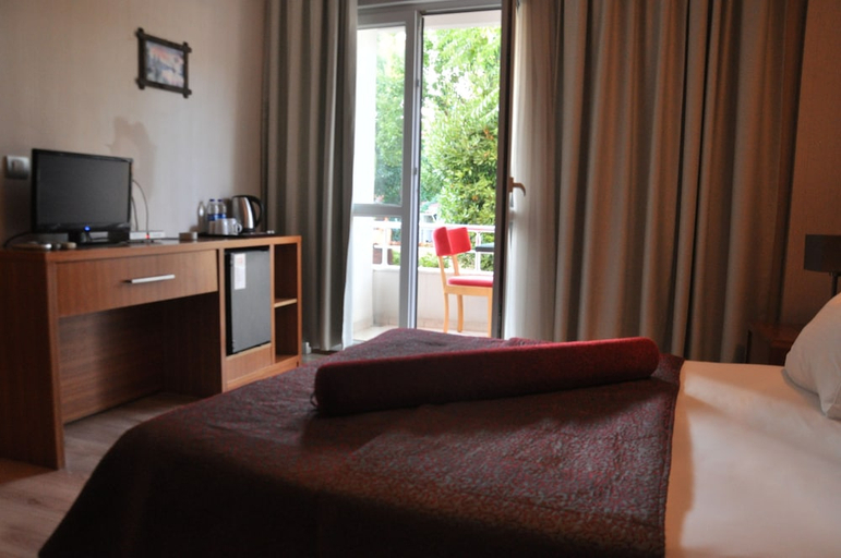 Bedroom 3, Dragos Island Hotel, Kartal