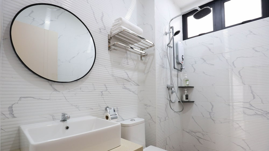 Bathroom 2, The Quartz Residence By I Housing, Malacca City
